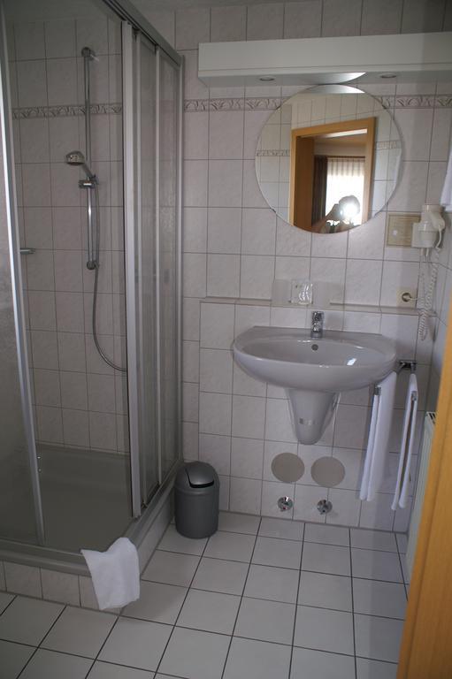 Gasthof Zur Burg Ewattingen Oda fotoğraf